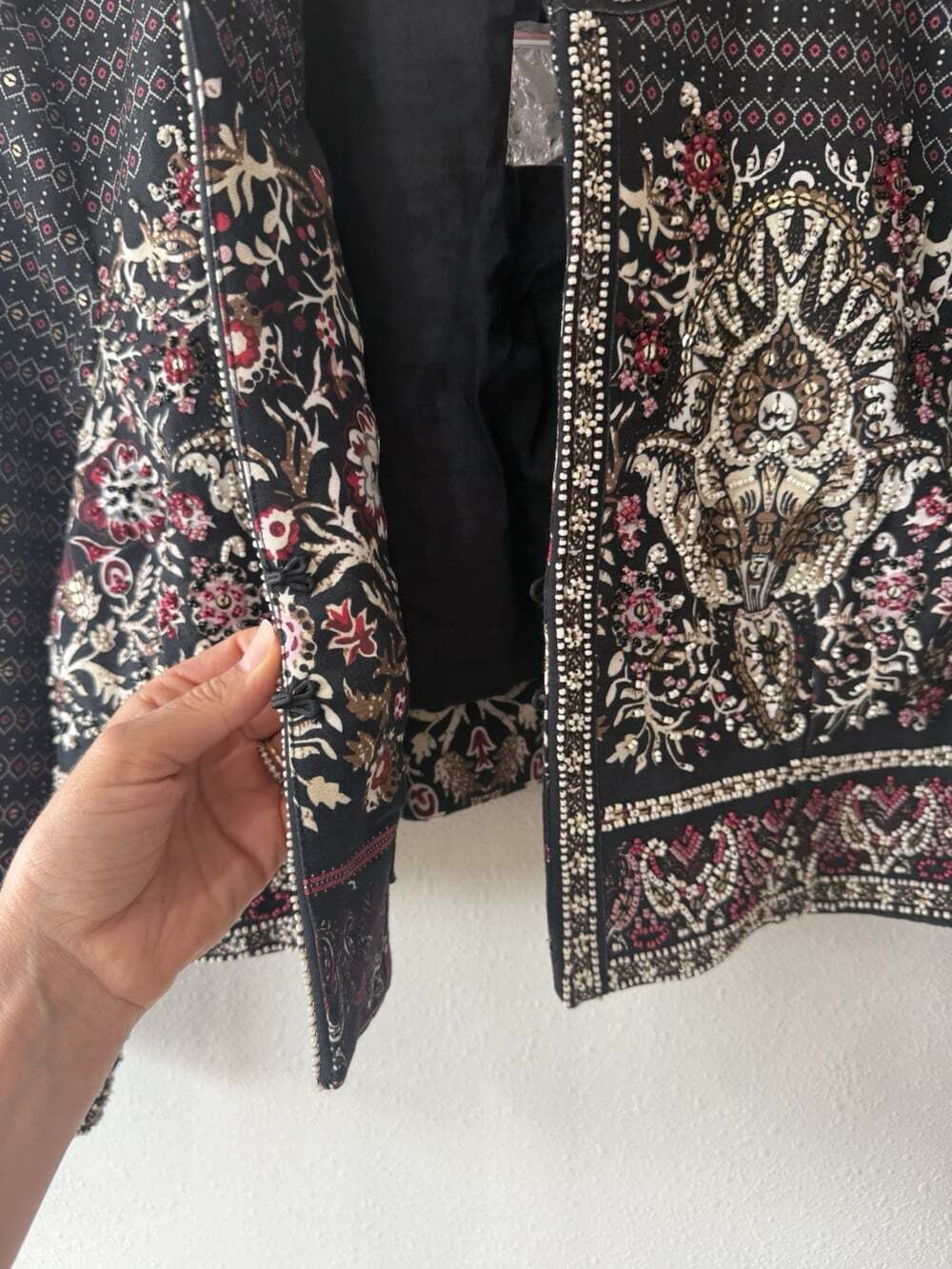 SOFT SURROUNDINGS $140 Mandala Bead Embellished Cropped Jacket Top Size Large - Picture 7 of 8